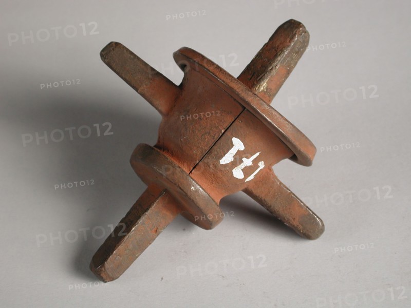 Four-piece bronze mold for bell-shaped bowl, mold casting tool tools equipment base metal bronze, cast turned Four-piece bronze
