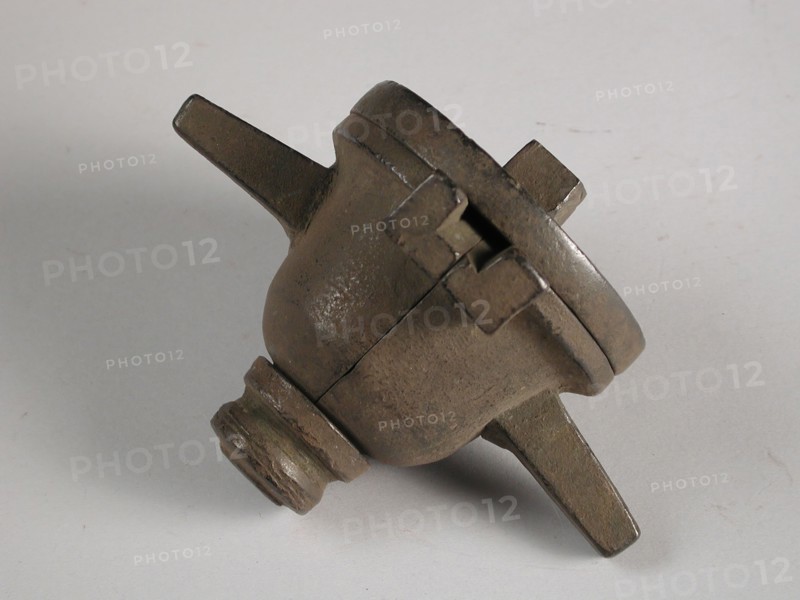 Four-piece bronze mold for top of spreader, cast molding tool tools base metal bronze, Four-piece bronze mold for casting top