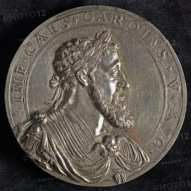 Medal on Charles V and Philips II, penning footage silver, Bust of Charles V to the right in Roman costume with laurel wreath