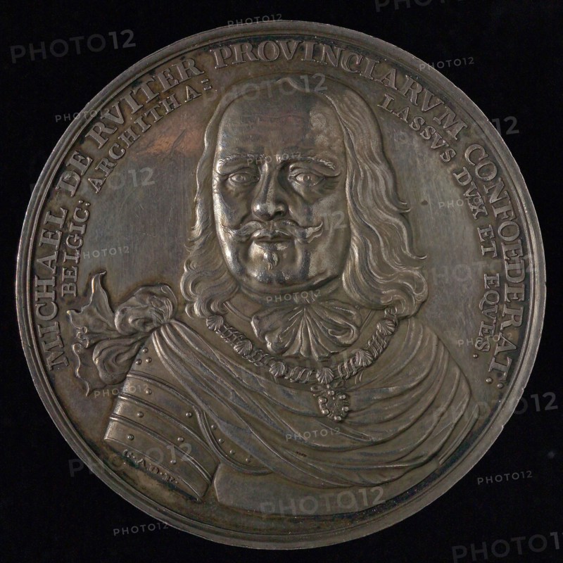 design: Chr. Adolfszoon, Medal on the death of Michiel Adriaanszoon de Ruyter, death certificate medal silver, facing bust