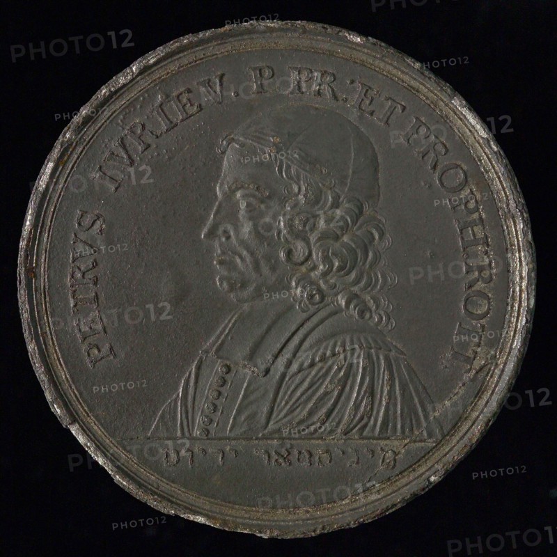 Medal on the fiftieth birthday of Pierre Jurieu, medallion medals lead metal, left-handed bust of Pierre Jurieu, petition PETRVS