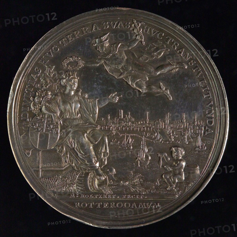 production: M. Holtzhey, Silver commemorative medal on the completion of the Rotterdam Stock Exchange, commemorative medal