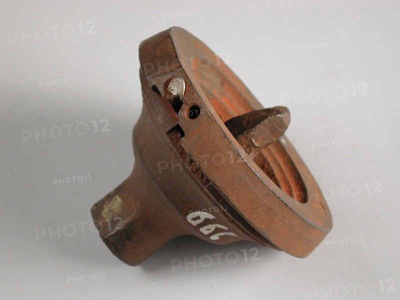 Two-piece bronze mold for lid of pot or jug, cast molding tool tools base metal bronze, cast twisted Two-piece bronze mold