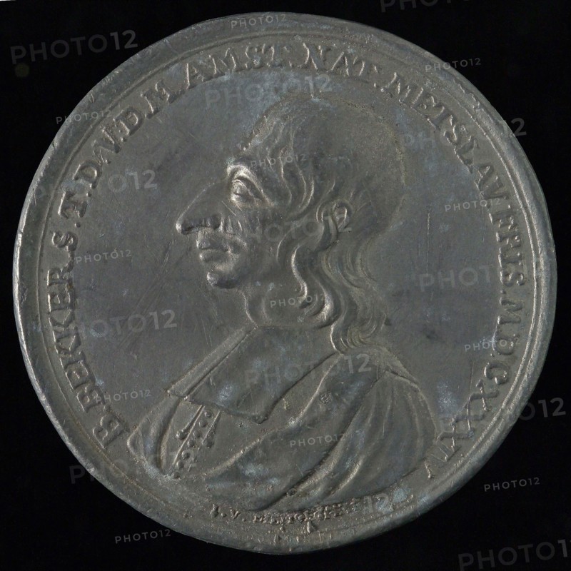 J. van Dishoecke, Medal in honor of Reverend Balthasar Bekker, penning footage tin, bust Balthasar Bekker left, omschrift