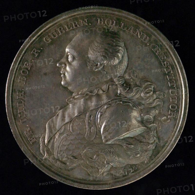 design: D. Loos, Medal on the capitulation of Amsterdam, penning footage silver, Bust of Frederik Willem II left omschrift: FR