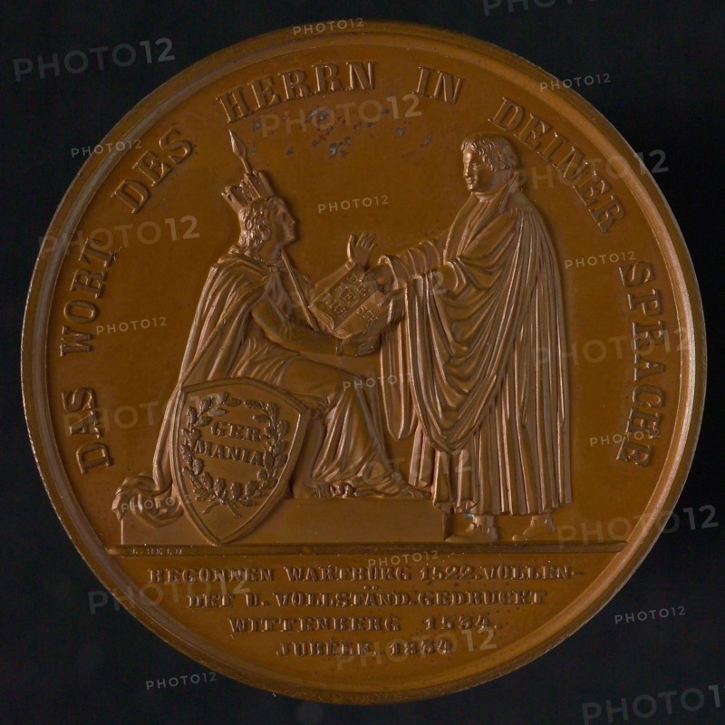 G. Loos, Medal on the 300th anniversary of the publication in Wittenberg of Sacred Scripture by Luther, medallions bronze bronze
