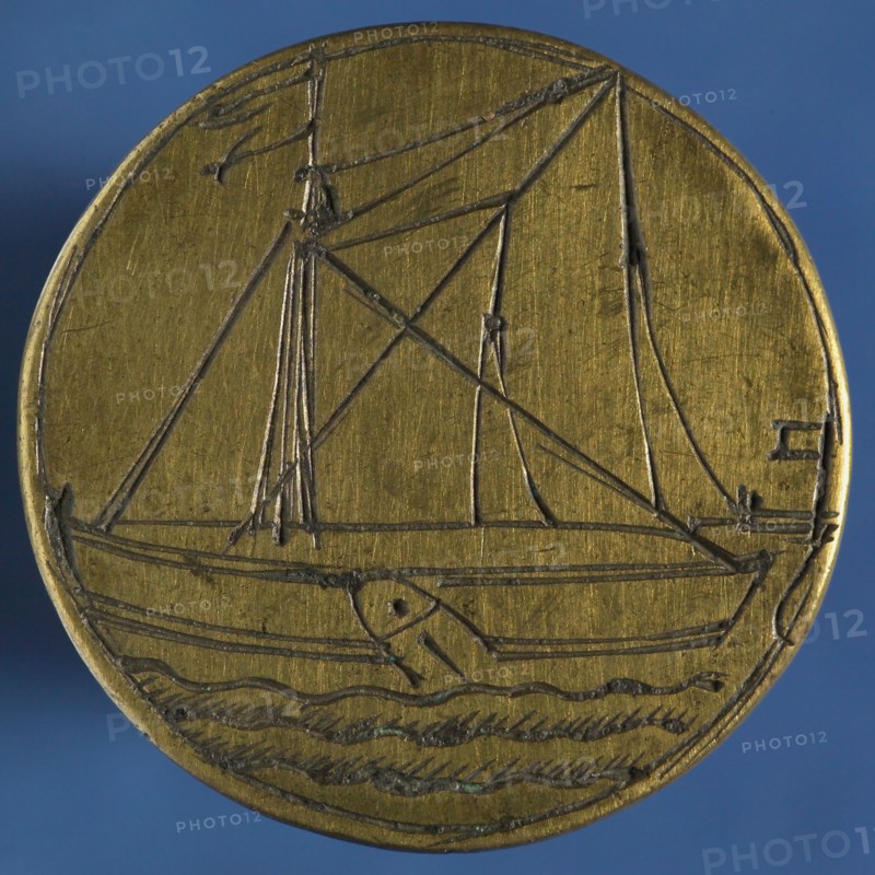 Medal der Kleinschippers in Rotterdam, no. 71, guild penny penning identification bearer brass, sailing ship sailing to the left