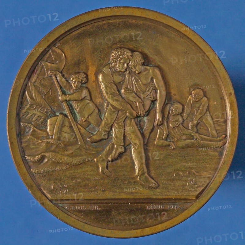 G. Loos, Medal Zuid-Hollandsche Maatschappij for the rescue of drowning, penny image material copper, printed, Man carrying