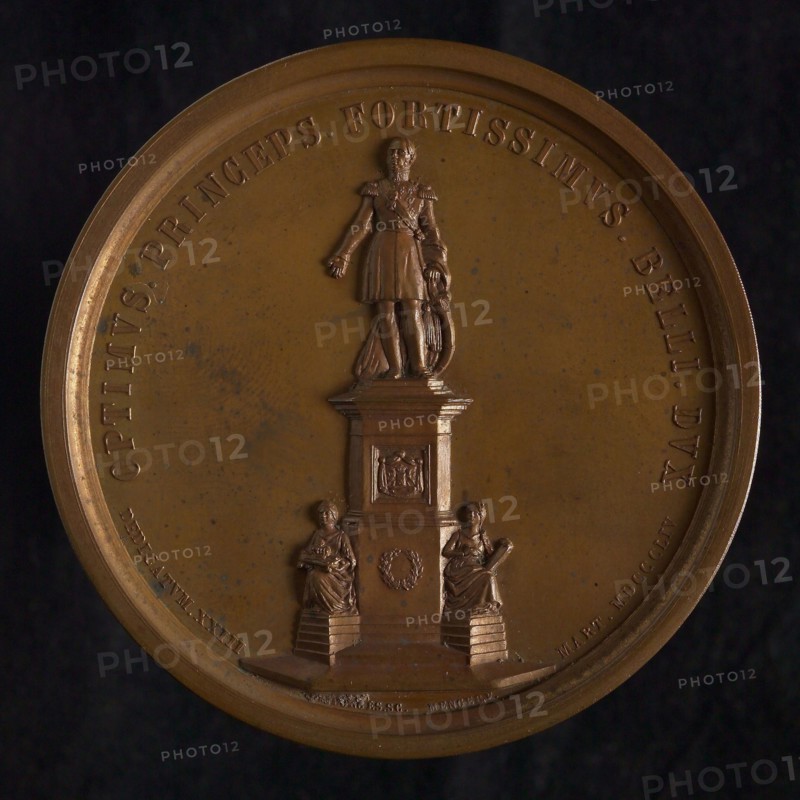 Vermaes, Menger, Medal on the unveiling of the statue of King William II in The Hague, medallions bronze bronze h 0,7
