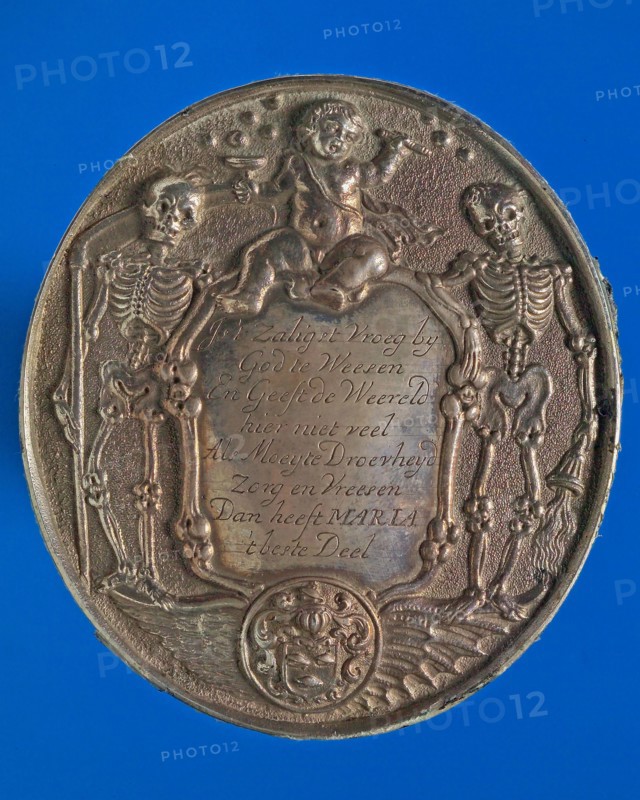 Vz: C. Coutrier, Plaque medal on the death of Maria Mossel, death certificate plaque medal penning footage silver, cast, mowing