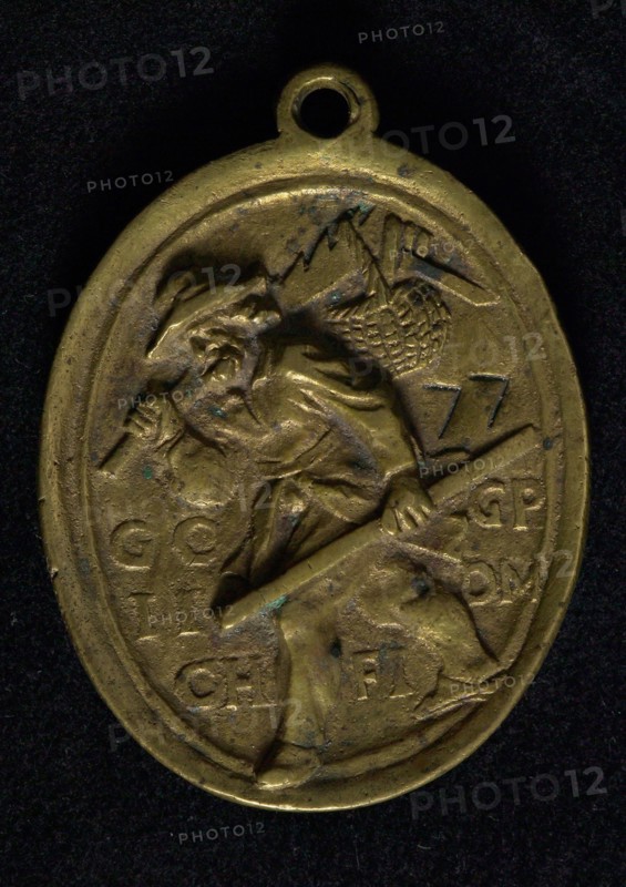 Guild medal of the St. Joseph or carpenter's guild, guild penny penning identification carrier copper, cast Oval penning in high