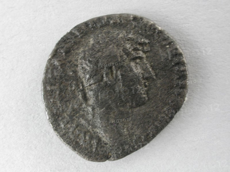 Denarius, beaten by Emperor Hadrian, 117-138, denarius currency money swap commodity silver find 1.7 dumped Roman coin denarius