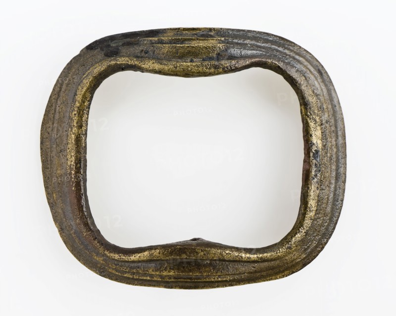 Rectangular shoe buckle with rounded corners, buckle fastener part soil find copper brass metal, cast Something round. Cascading