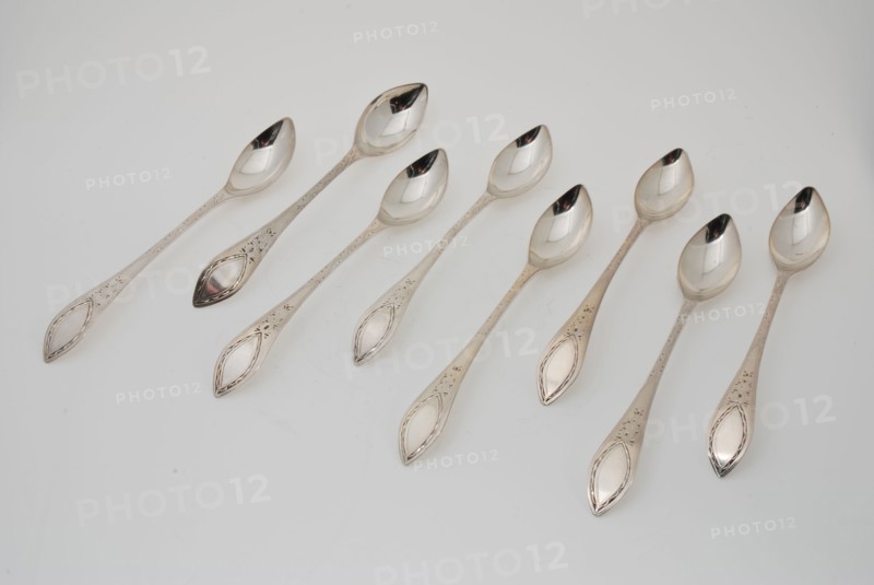 Silversmith: Laurens Koster, Eight teaspoons with master mark LK, teaspoon table spoon equipment silver, rolled engraved mashed