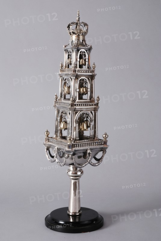 Silversmith: Hendrik Vrijman, Ornamental tower for Thorarol, three floors in the shape of the superstructure of the tower
