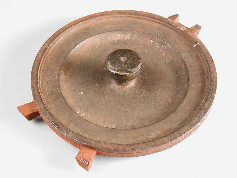 Dirck Messchaert II, Two-piece bronze mold for flat plate with initials, cast molding tool tools base metal bronze, and year