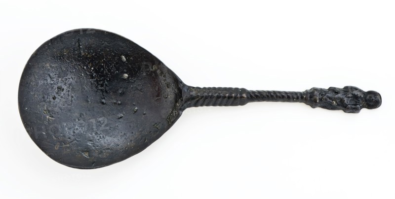 Copper apostle, oval shovel, apostle with cup In his hand, spoon cutlery soil find copper metal, casted beaten Copper spoon oval