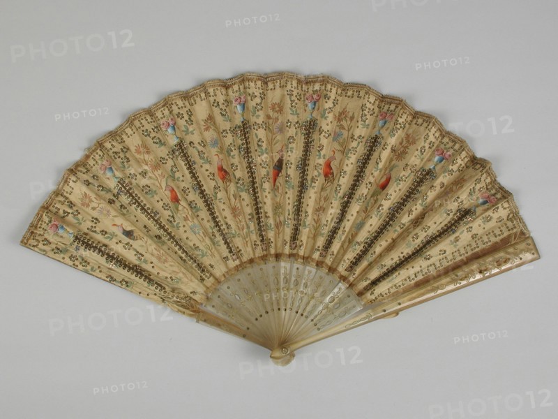 Fan, painted silk leaf, horny legs, range of clothing accessory clothing silk horn metal, painted Range with cream-colored silk