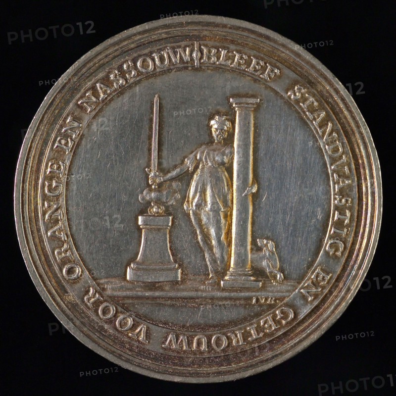 J.J. van Baerll, Medal Oranje Society Overschie, 1787, penny footage silver, orange apple tree with weapon from Overschie
