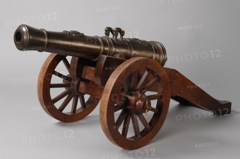 Johannes Specht (1699 - 1763), Decorative gun, or signal gun, ornamental cannon signal gun cannon bronze, to tapping 30.0 cast