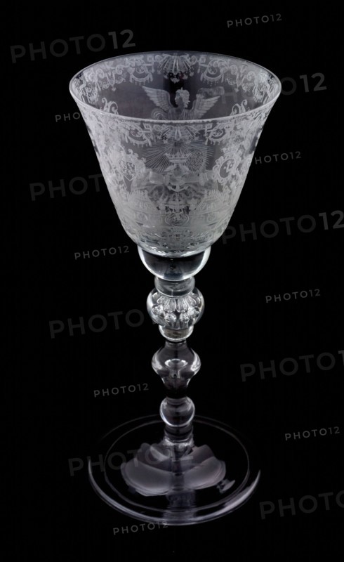 meester van het Vingerhoedglas (engraving), Chalice, wedding glass, engraved for marriage in 1738 by Jean Bichon and Jacoba
