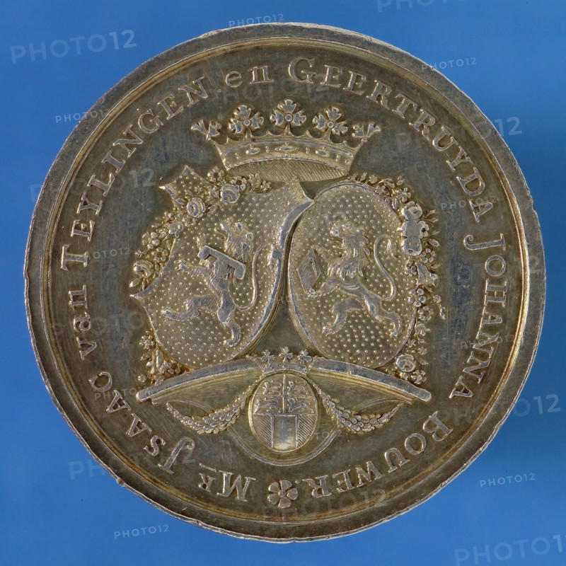 Wedding medal Isaac van Teylingen, mayor of Rotterdam, and Geertruyda Johanna Bouwer, wedding medal penning footage silver