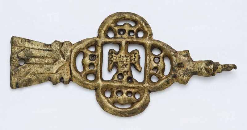 Belt tongue of belt hanger or belt buckle with openwork motifs, centrally stylized eagle, belt accessory ground find copper