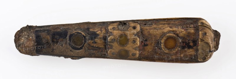 has knife cutlery soil find leg, archeology Rotterdam railroads Soil discovery: pour rail tunnel Rotterdam
