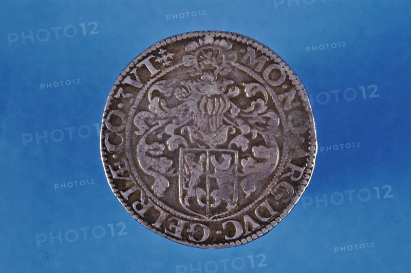 Gehelmde rijksdaalder or prinsendaalder, Gelderland, 1599, prince thaler currency money swap silver, minted, 1599 VIGILATE. DEO