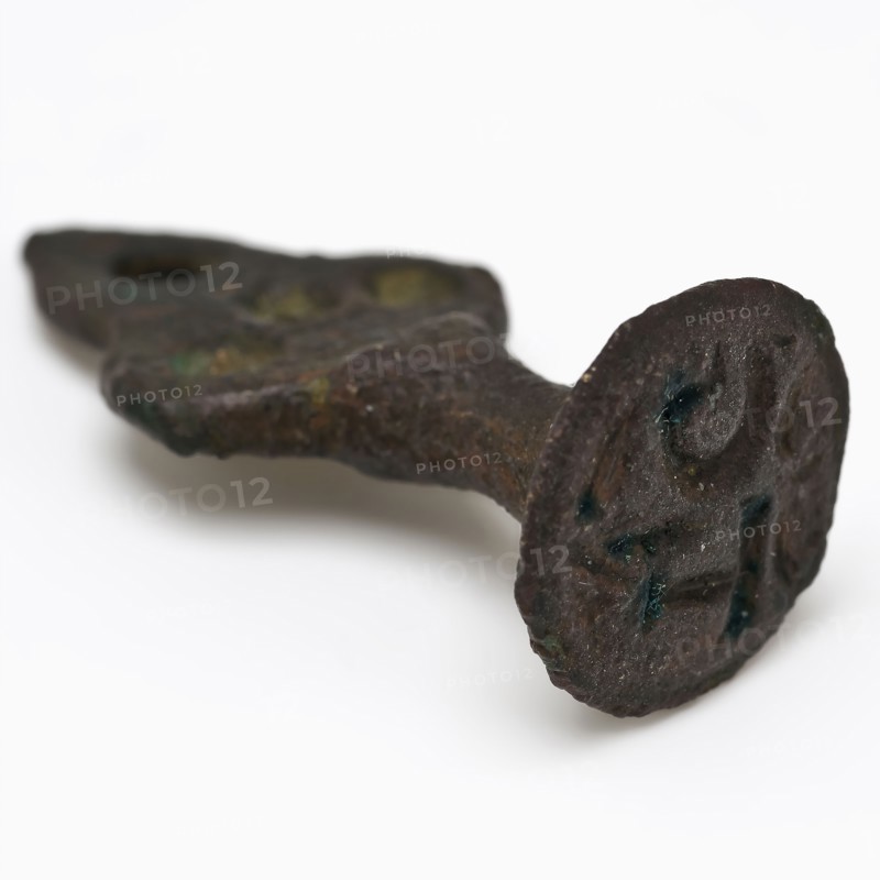 Seal stamp, initials on the stamp face, seal stamp stamp equipment ground find bronze metal, surface 1,4 cast cast driven Copper