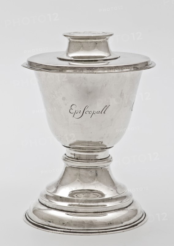 Adrianus Stratenus, Silver cup with The English Episcopal Church, cup liturgical vessel holder silver, grams, 389 grams