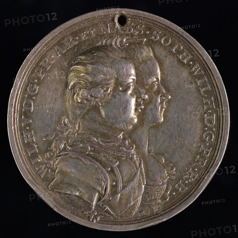 Medal on the preserved peace in Delfshaven, penning footage silver, 12,45 gram, busts prince Willem V and princess Wilhelmina