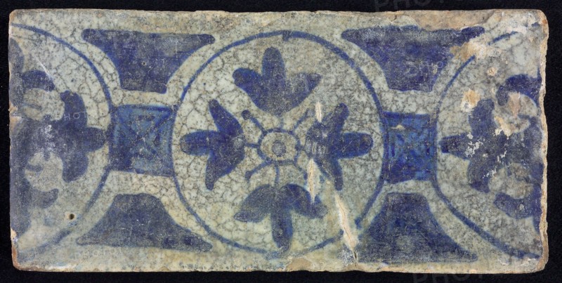 Border tile, blue, decoration with circles and flowers, border tile wall tile tile sculpture ceramic earthenware glaze, baked 2x