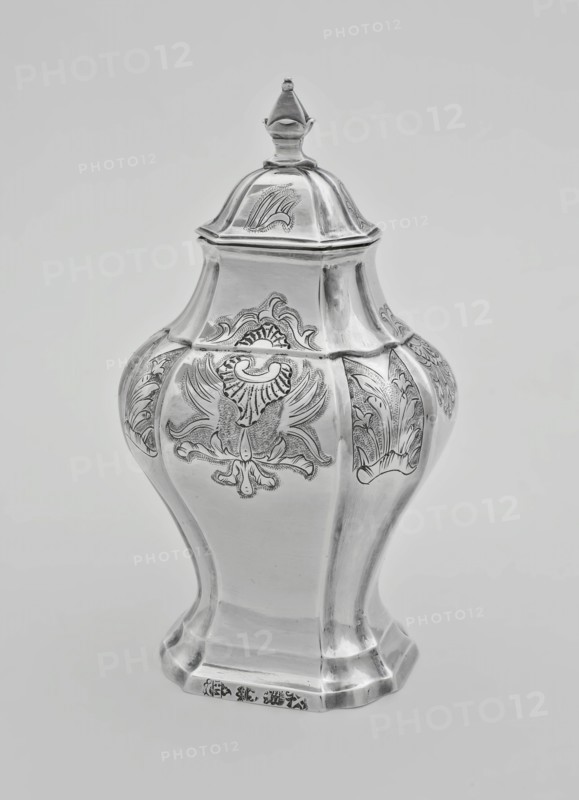 Louis de Haan, Silver tea caddy with lid, tea caddy holder silver, city seal provincial lion year letter X