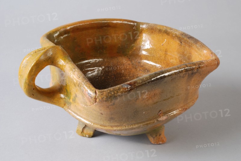 Pottery test, square model, red shard, glazed, on three legs, fire test test earth discovery ceramics earthenware glaze lead
