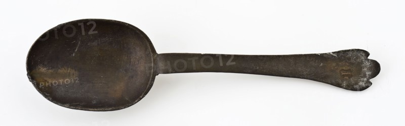 Pewter spoon with oval scoop blade, stem with pied the biche, spoon cutlery soil find metal tin w 4.5, poured Pewter spoon