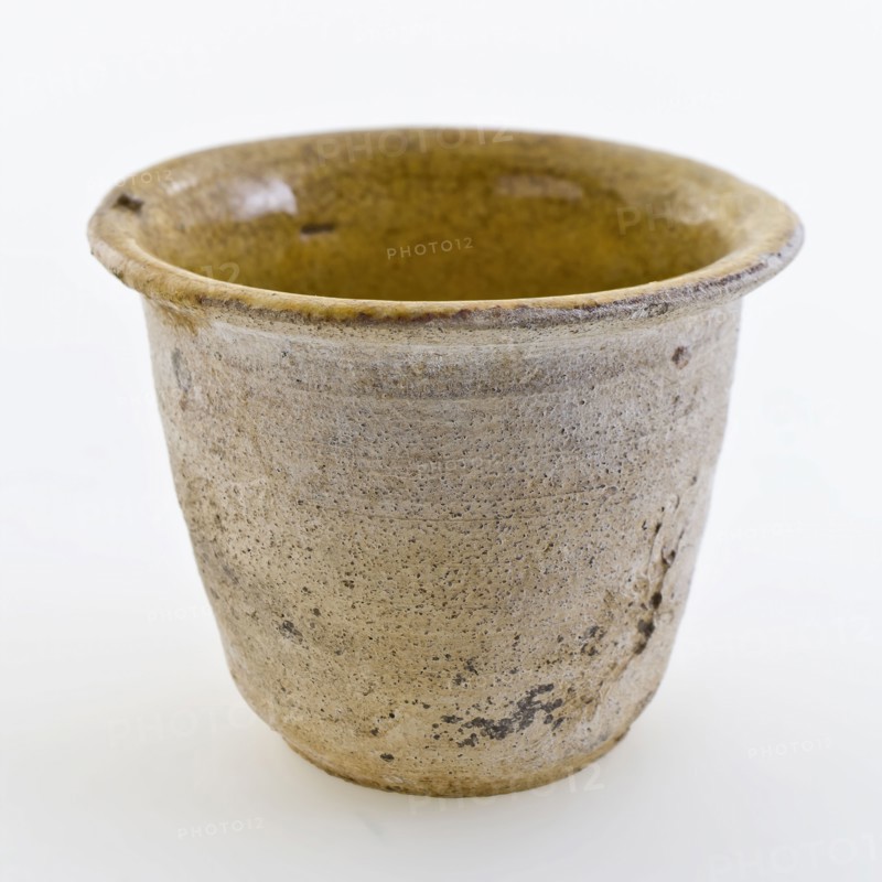 Pottery ointment jar, white shard, internally glazed yellow, ointment jar pot holder soil find ceramic earthenware glaze lead
