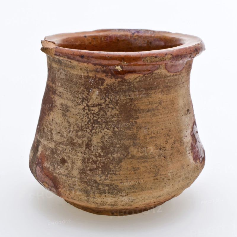 Pottery belly model ointment jar, red shard, internally glazed, ointment jar holder soil found ceramic earthenware glaze lead
