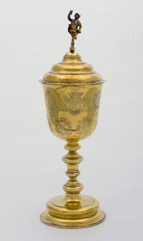 Silversmith:, Gilded silver cup from the wine buyers' guild, goblet cup drinking utensils tableware holder silver gold, hammered