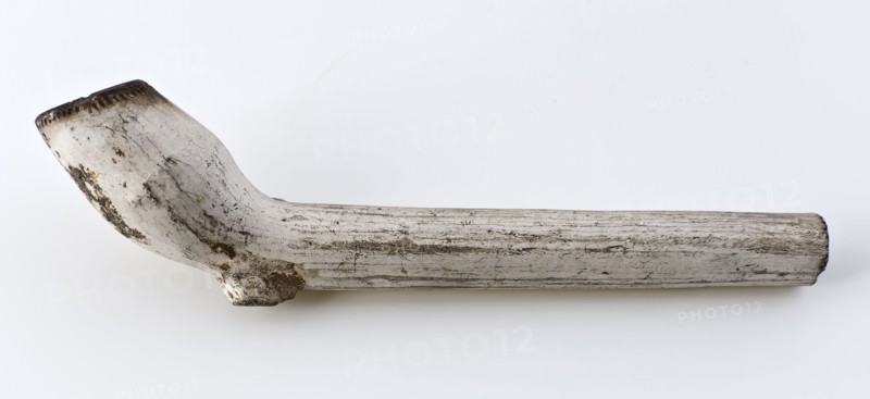 White clay pipe, marked, with decorated handle, clay pipe smoking equipment smoke floor earthenware ceramic pottery, hand-formed