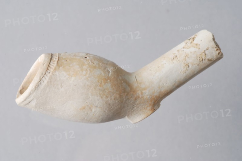 Hendrick Jansz., Clay pipe, unnoticed, from the waste from Rotterdam pipe making, clay pipe smoking equipment smoke floor