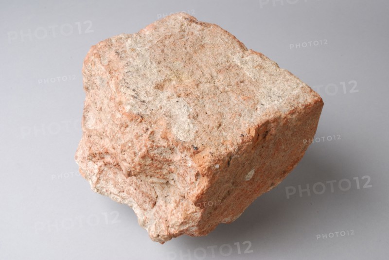 Earthenware brick, mixed shard, from the waste pit of Rotterdam pipe making, cloister wall brick building material earth