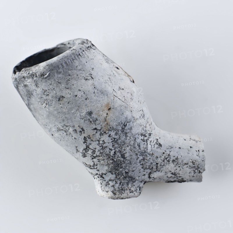 Clay pipe, unnoticed with smooth handle, clay pipe smoking equipment smoke bottom pottery ceramics, pressed finished baked Clay