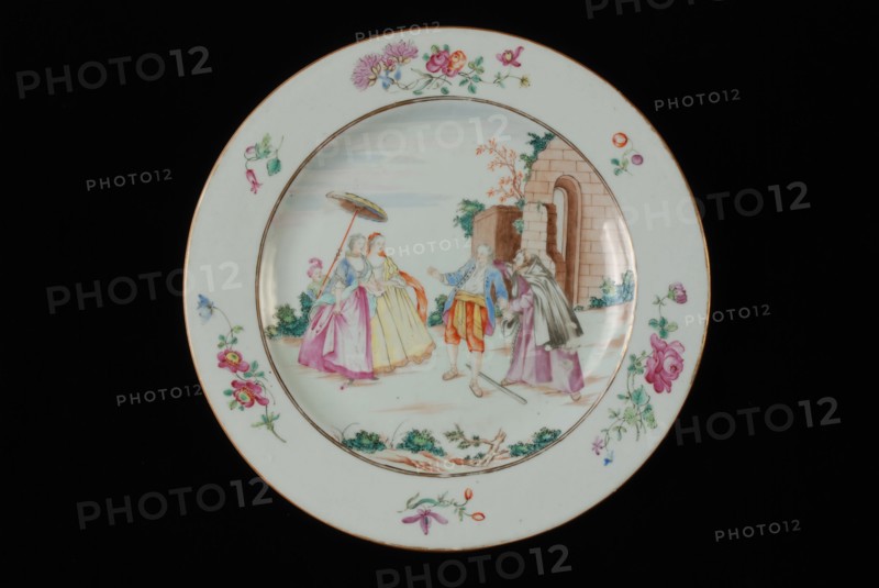 White plate with two women, child with umbrella and two men, plate crockery holder ceramic porcelain glaze, baked glazed painted