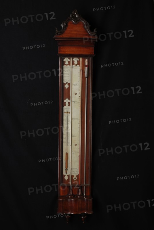 A. Reballio, Nut-shaped barometer with mercury barometer and alcohol thermometer with dishes according to Réaumur and Fahrenheit