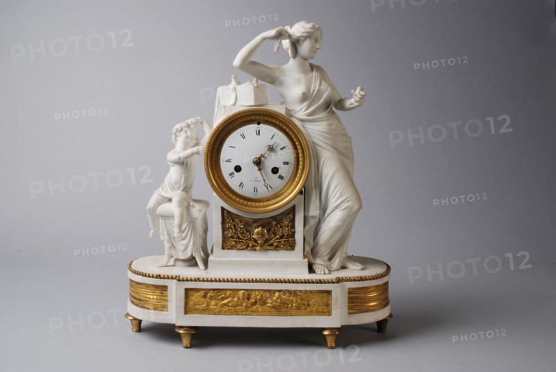 Empire table game, pendulum clock clockwork measuring instrument ceramic biscuit bronze brass steel enamel, Elongated foot