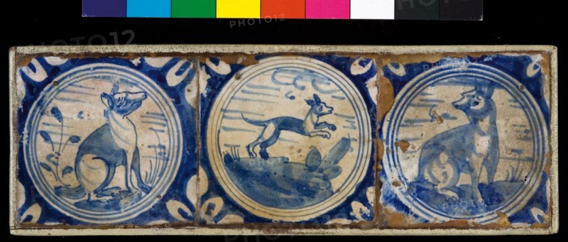 Tile field, three tiles, blue on white, animal in circle, with quarter rosette, saving technique, tile field wall tile tile