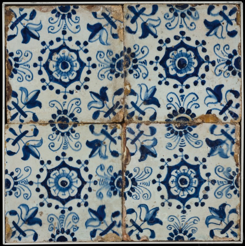 Tile field, tile, four ornament tiles, central decor without frame, blue on white, rosettes, corner pattern lily, tiled field