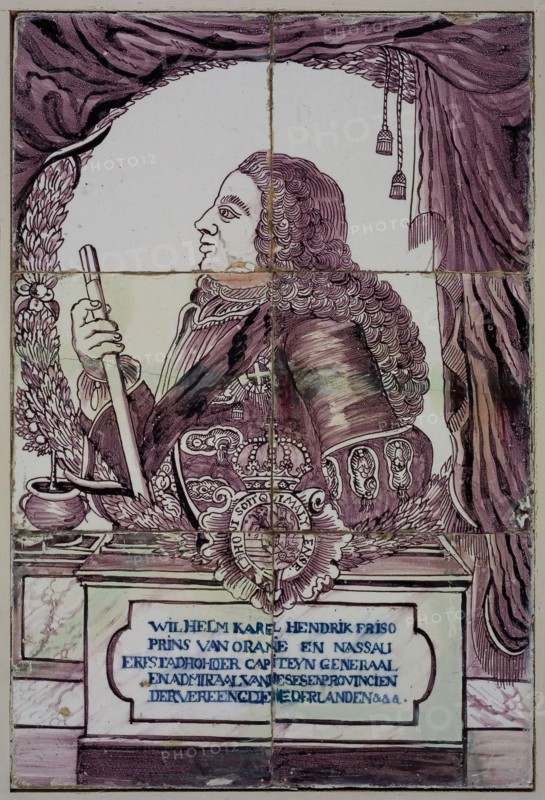 Purple tile tableau, portrait of Stadholder William IV of Orange, framed together with 5438, tile picture material ceramic