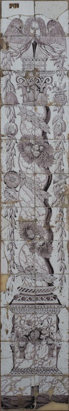 tile manufacturer Schiedamsedijk, Aalmis?, Purple tile pilaster, twisted marbled column wound with leaves, walnut and grape